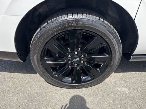Certified 2023 Lincoln Navigator L Reserve AWD/4WD image 30