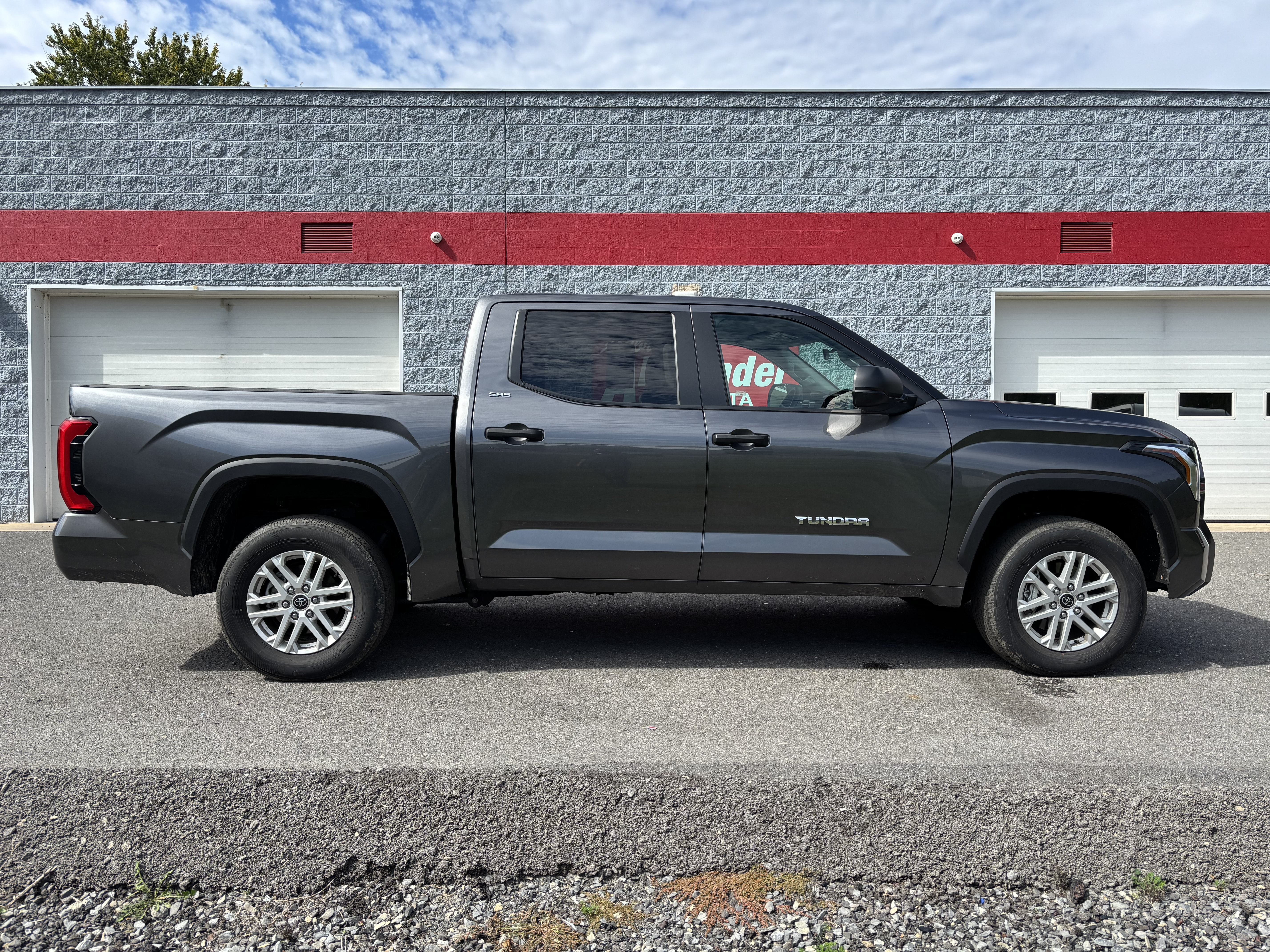 Used 2024 Toyota Tundra SR5 AWD/4WD image 2
