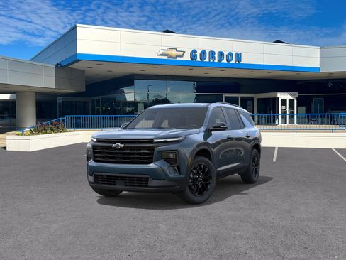 New 2026 Chevrolet Traverse LT w/ Midnight/Sport Edition image 8