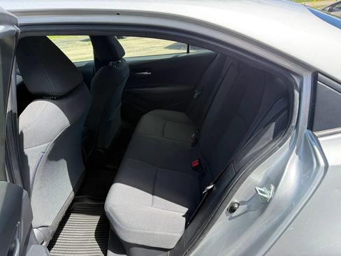 Used 2021 Toyota Corolla LE FWD image 7