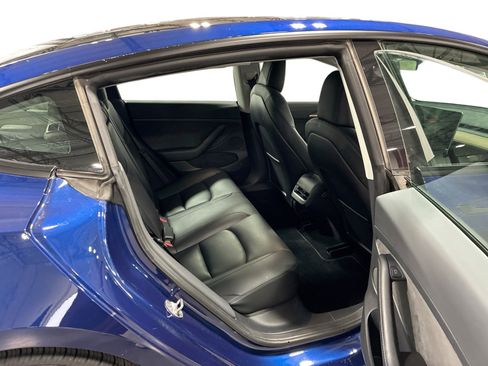 Certified 2022 Tesla Model 3 Long Range AWD/4WD image 11