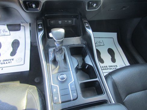 Used 2023 Kia Sorento S w/ Panoramic Sunroof Package image 15