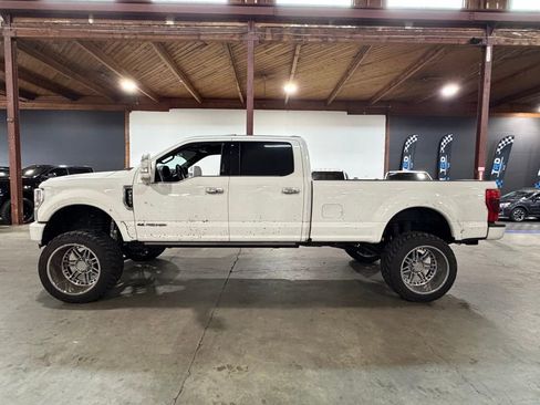 Used 2020 Ford F350 Platinum image 2