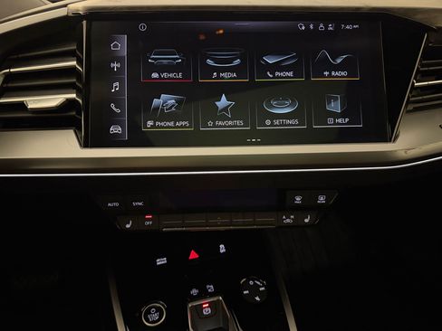 Used 2023 Audi Q4 e-tron Premium w/ Convenience Package RWD image 19