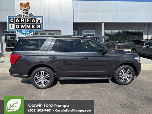 Used 2023 Ford Expedition XLT image 7