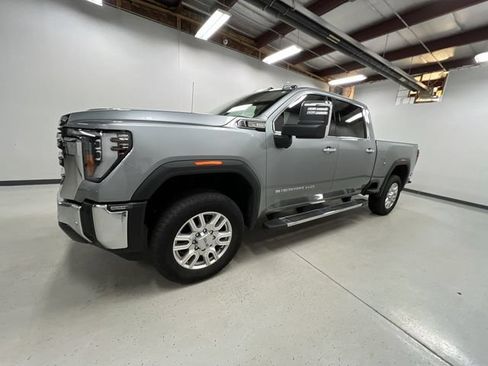 Certified 2024 GMC Sierra 2500 SLT w/ SLT Convenience Package AWD/4WD image 5