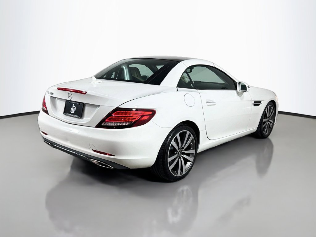 Used 2020 Mercedes-Benz SLC 300 w/ Premium Package image 5