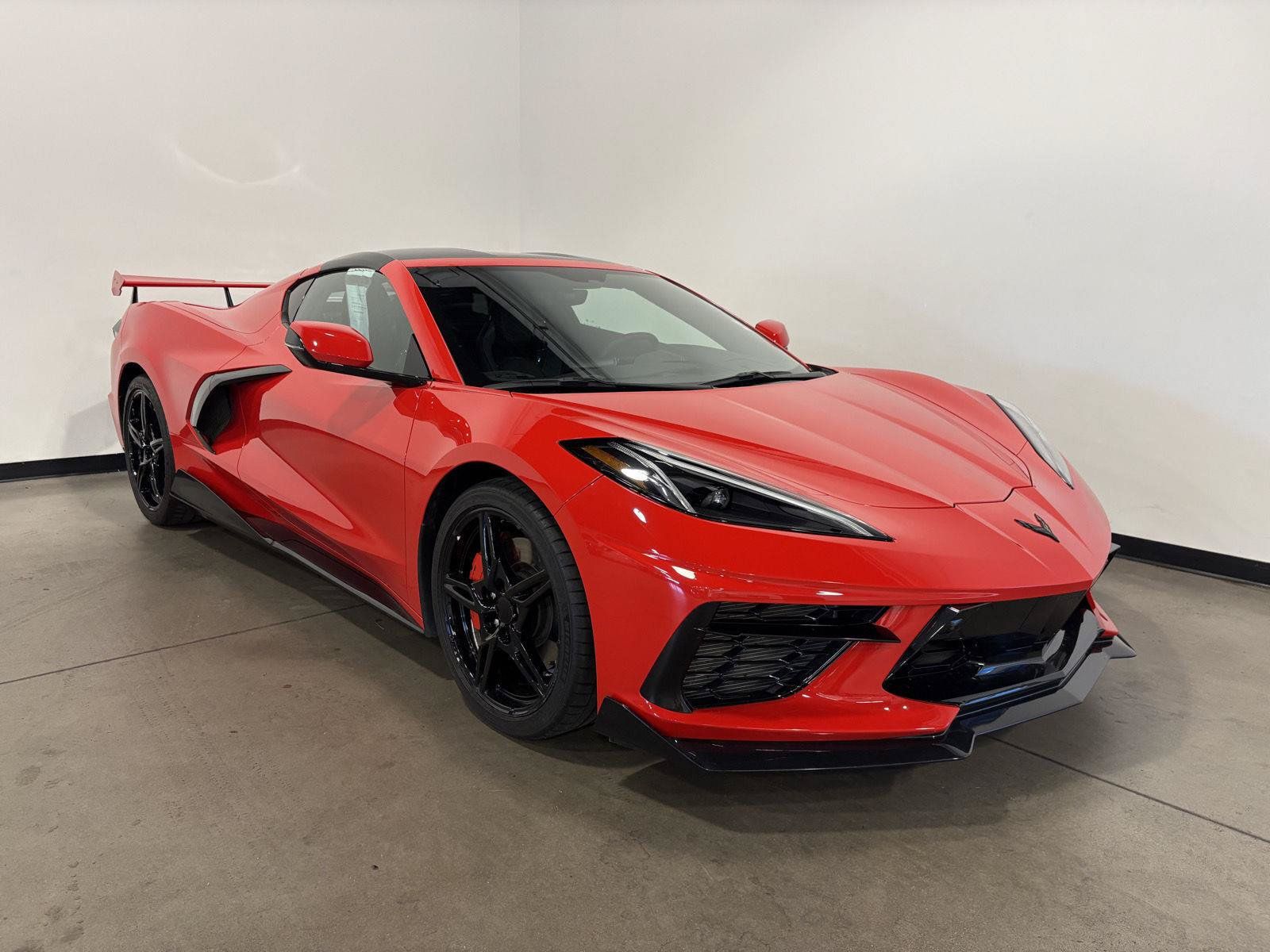 Used 2022 Chevrolet Corvette Stingray Preferred Cpe w/ Z51 Performance Package RWD image 1