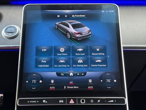 Used 2022 Mercedes-Benz S 500 4MATIC w/ AMG Line Package image 35