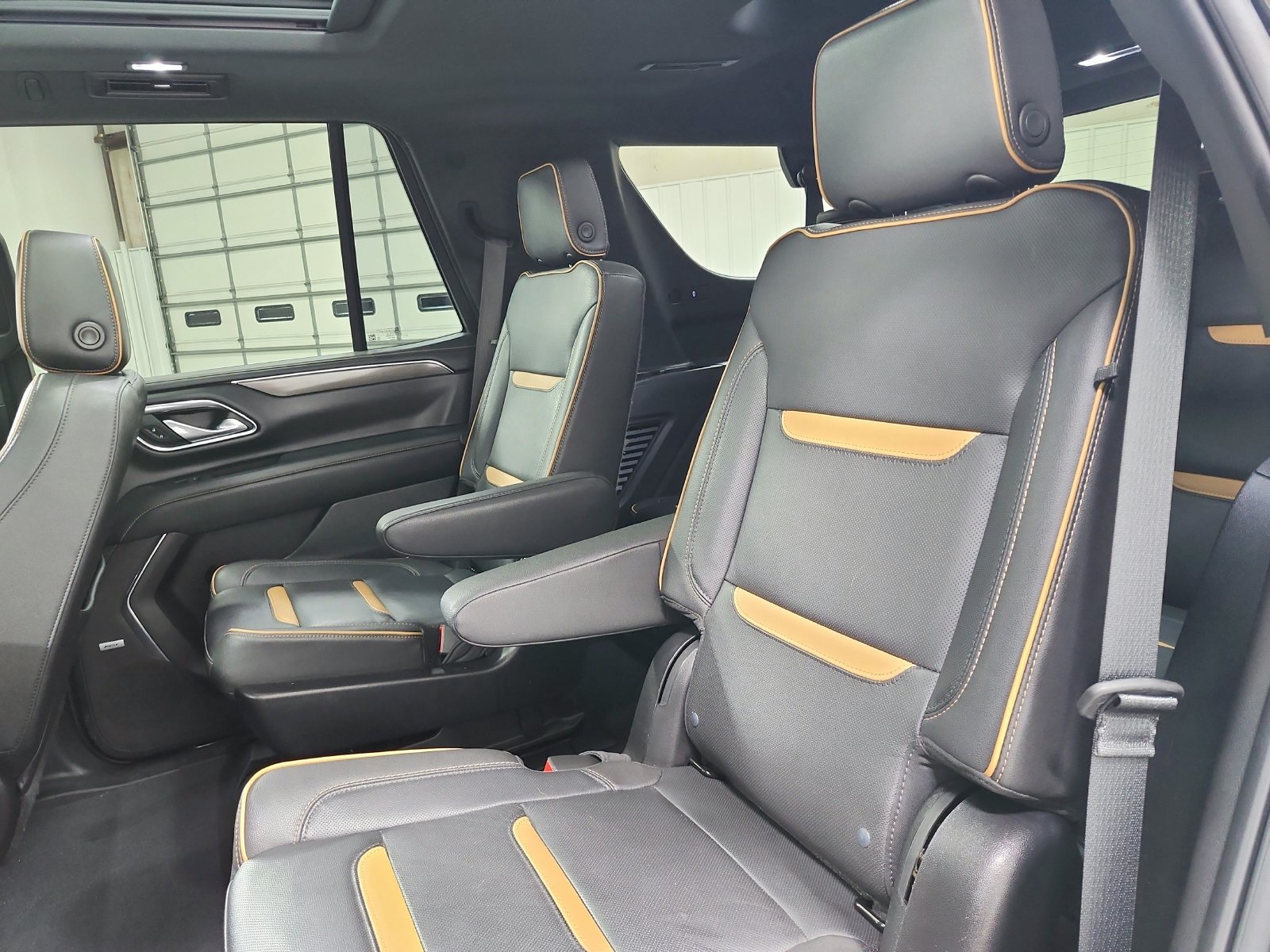 Used 2023 GMC Yukon AT4 AWD/4WD image 12