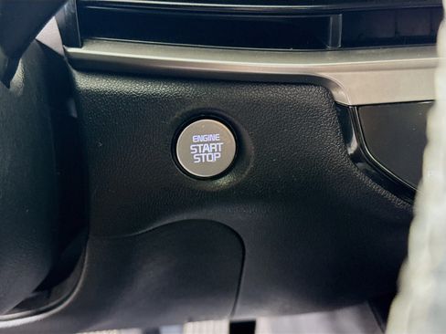 Used 2025 Kia Sorento S FWD image 21