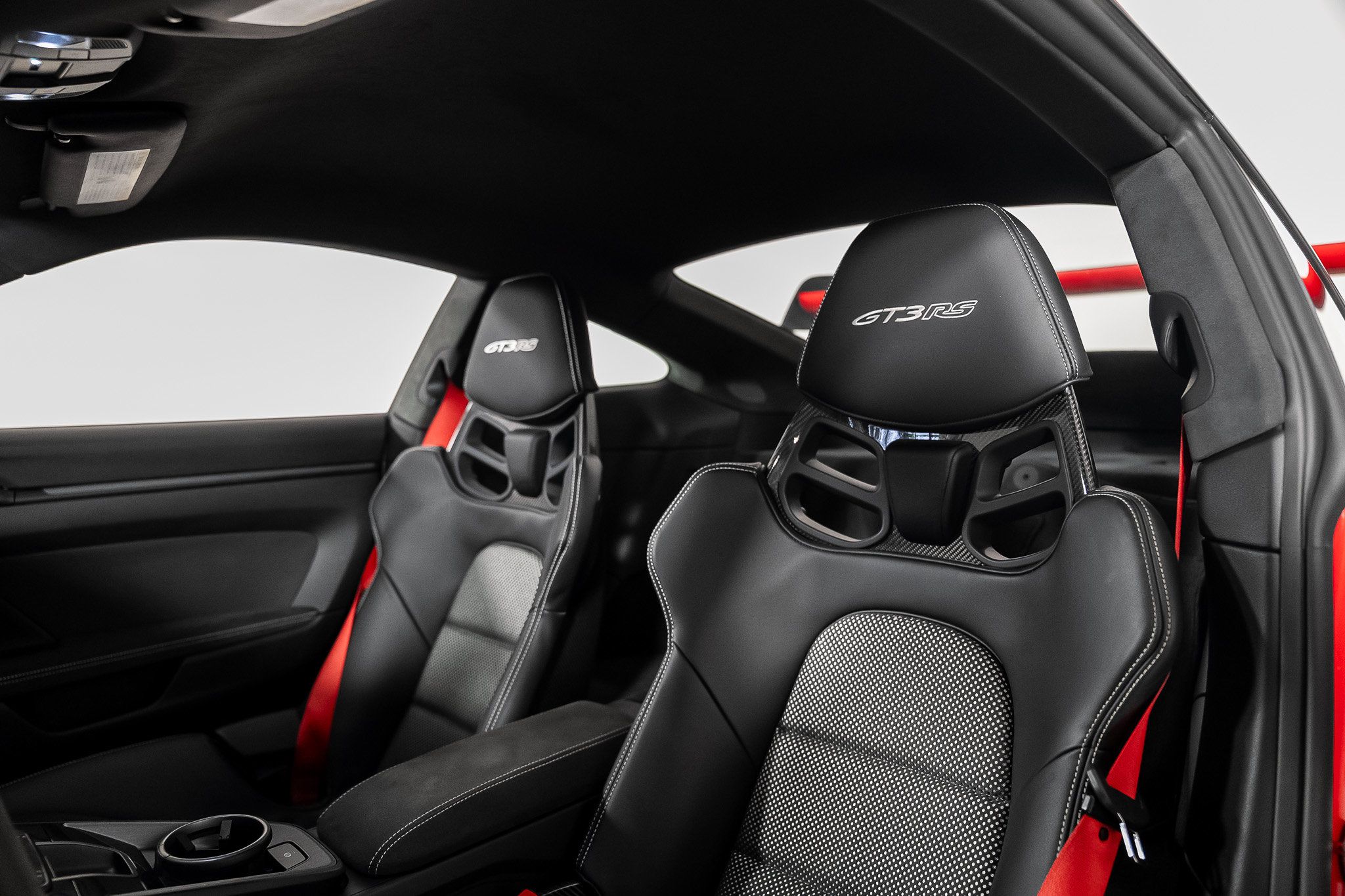 Used 2025 Porsche 911 GT3 RS RWD image 3