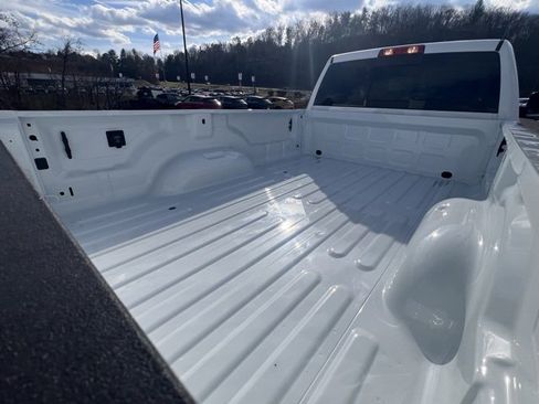 Used 2025 RAM 3500 Big Horn image 4