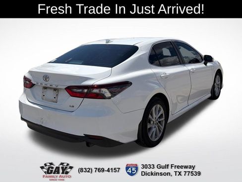 Used 2022 Toyota Camry LE w/ Convenience Package FWD image 9