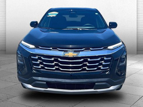 Used 2026 Chevrolet Equinox LT FWD image 2