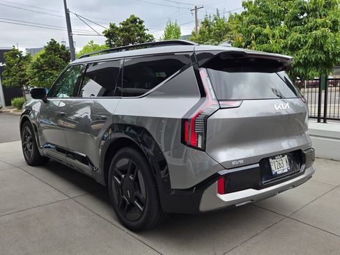 Certified 2024 Kia EV9 GT-Line AWD/4WD image 5