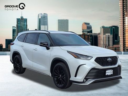 New 2026 Toyota Highlander XSE image 7