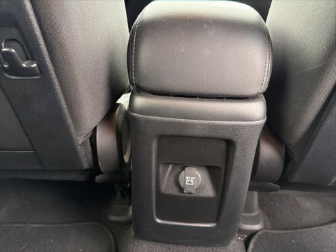 Used 2020 Dodge Journey SE w/ SE Popular Equipment Group image 26