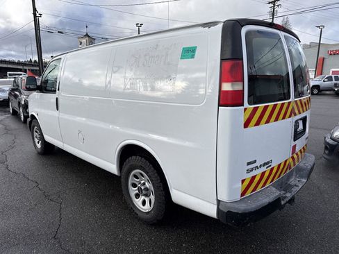 Used 2010 GMC Savana 1500 AWD image 7