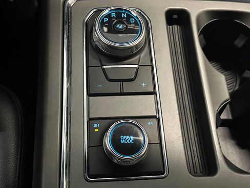 Used 2019 Ford Expedition XLT w/ Equipment Group 201A AWD/4WD image 15