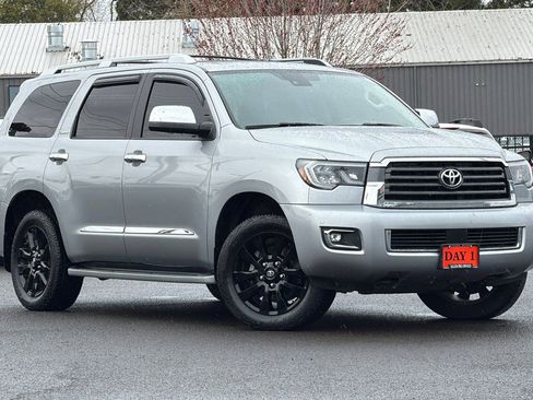 Used 2019 Toyota Sequoia Limited w/ Safety & Convenience Package AWD/4WD image 2