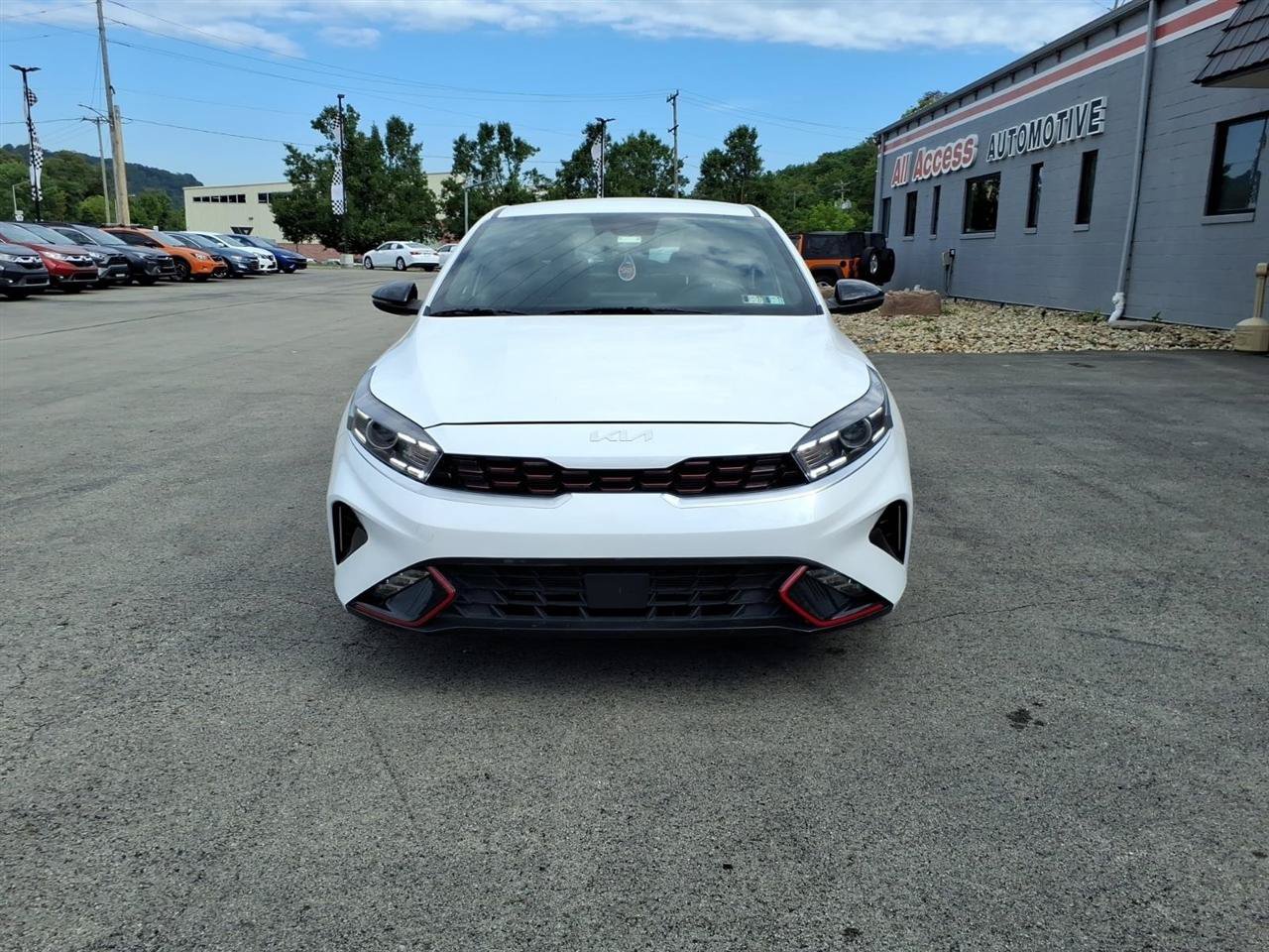 Used 2023 Kia Forte GT-Line w/ GT-Line Technology Package FWD image 2