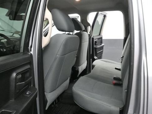 Used 2019 RAM 1500 Express AWD/4WD image 11