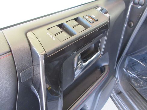 Used 2024 Toyota 4Runner TRD Pro AWD/4WD image 31