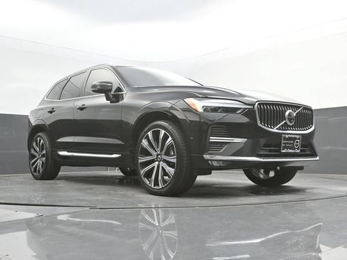 Certified 2023 Volvo XC60 B5 Ultimate w/ Climate Package AWD/4WD image 36