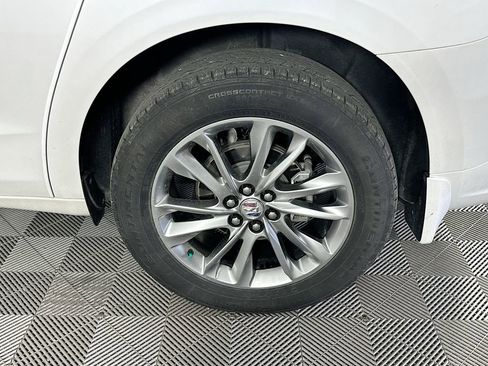 Used 2023 Buick Enclave Avenir w/ Avenir Technology Package AWD/4WD image 43