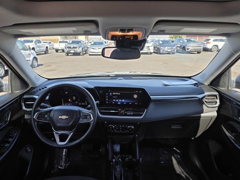 Used 2024 Chevrolet TrailBlazer LT w/ Convenience Package image 21