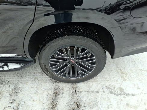 Used 2022 GMC Yukon SLT w/ SLT Luxury Package image 21