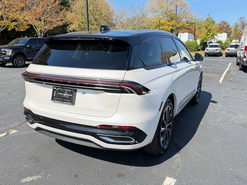 New 2026 Lincoln Nautilus Reserve image 7