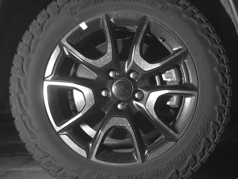 Used 2025 Jeep Compass Trailhawk image 13