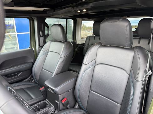 Used 2024 Jeep Wrangler High Altitude AWD/4WD image 19