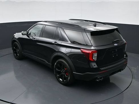 Used 2024 Ford Explorer ST w/ Technology Package AWD/4WD image 40