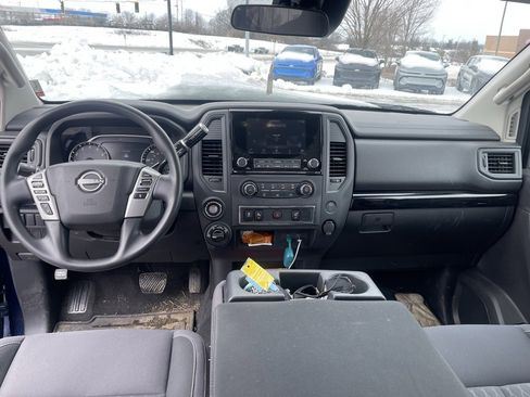 Used 2024 Nissan Titan SV w/ Accessory Utility Package image 6