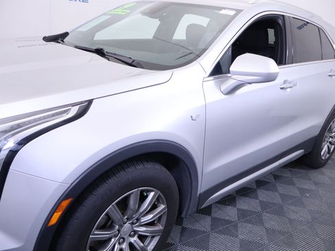 Used 2019 Cadillac XT4 Premium Luxury w/ Cold Weather Package AWD/4WD image 13