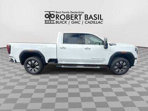 New 2026 GMC Sierra 2500 Denali w/ Denali Reserve Package AWD/4WD image 9