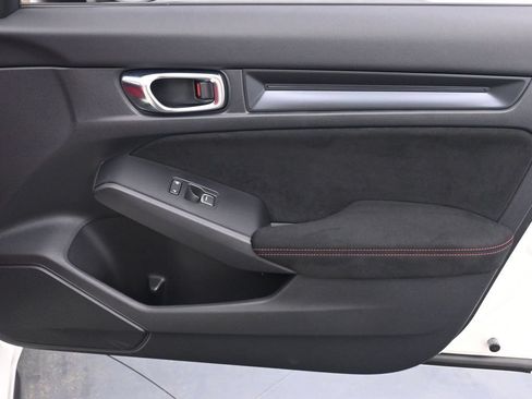 Used 2024 Honda Civic Type R image 23
