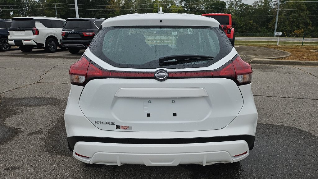 Certified 2025 Nissan Kicks Play S FWD image 16