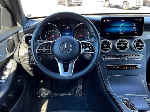 Used 2022 Mercedes-Benz GLC 300 GLC 300 w/ Premium Package Lite image 5