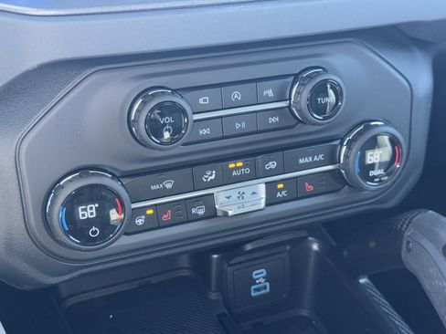 New 2025 Ford Bronco Raptor image 38