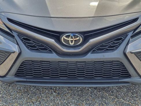 Used 2024 Toyota Camry SE FWD image 3