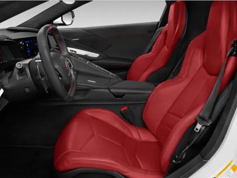 Used 2025 Chevrolet Corvette Z06 RWD image 5