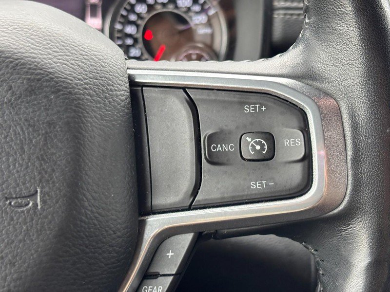 Used 2020 RAM 1500 Laramie w/ Sport Appearance Package AWD/4WD image 19