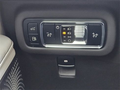 Used 2024 Lincoln Nautilus Black Label w/ Jet Appearance Package (87T) image 22