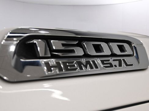 Used 2019 RAM 1500 Limited image 32