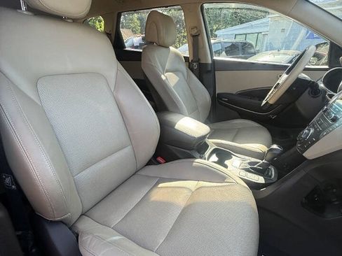 Used 2017 Hyundai Santa Fe SE w/ SE Premium Package 02 AWD/4WD image 14
