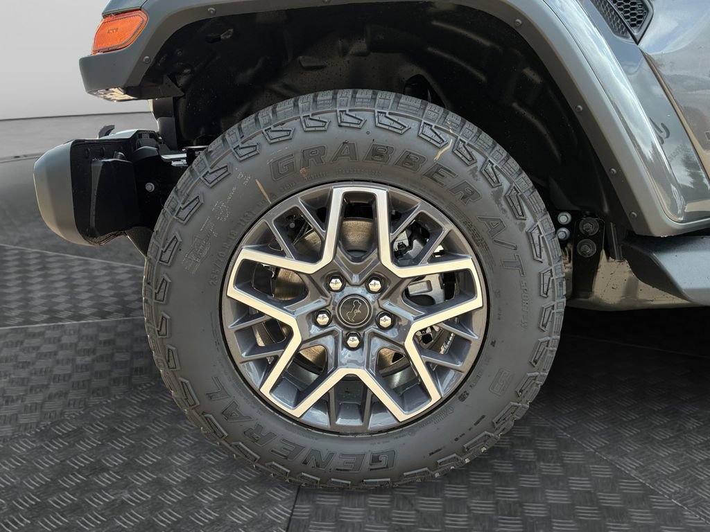 New 2026 Jeep Wrangler Unlimited Sahara AWD/4WD image 23